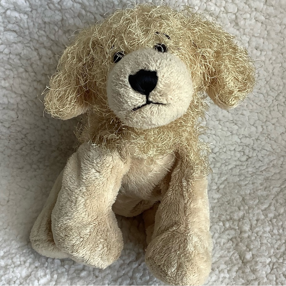 GANZ Webkinz HM010 Golden Retriever Puppy Dog Plush Stuffed Animal Toy No Code